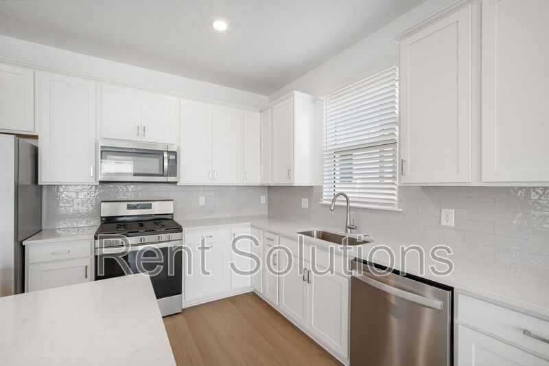 MOVE-IN READY — AVAILABLE NOW! Beautiful 3 Bed 2 Bath New Construction Home in Spencer Glen, Riverview! property image