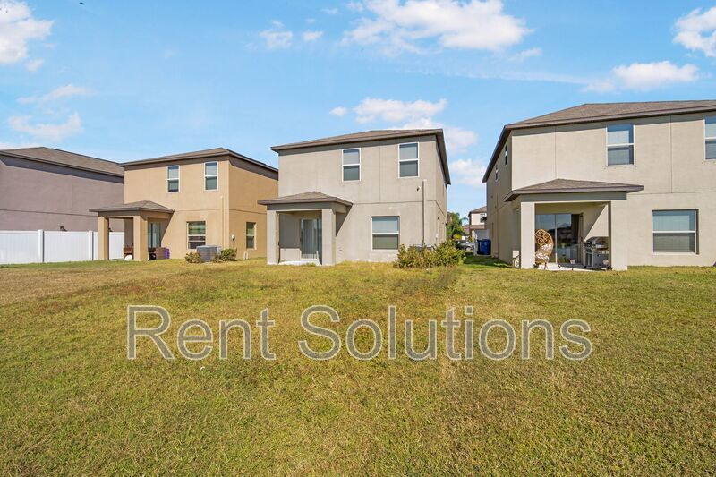 Newer Spacious Well Laid Out 4BD /2.5BA Home with Oversize Master Suite property image