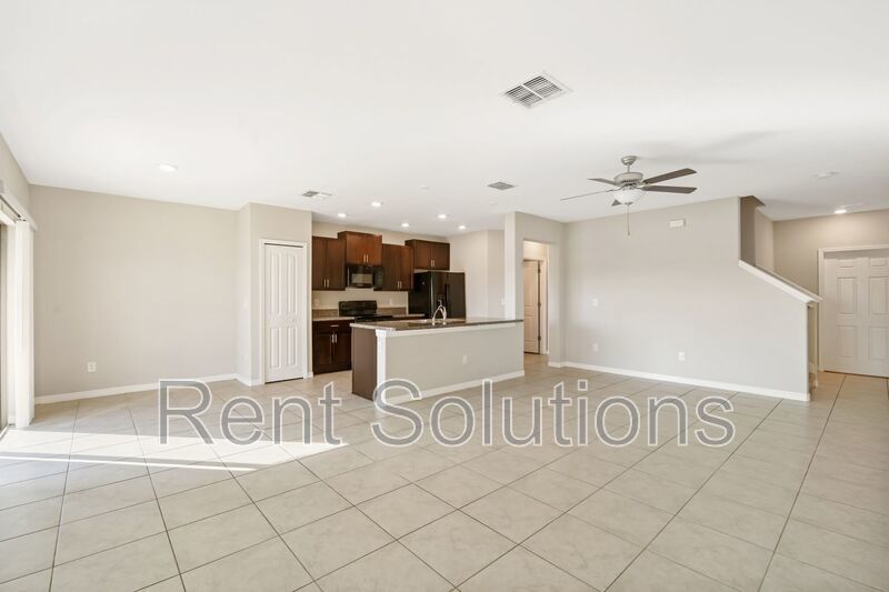 Newer Spacious Well Laid Out 4BD /2.5BA Home with Oversize Master Suite property image