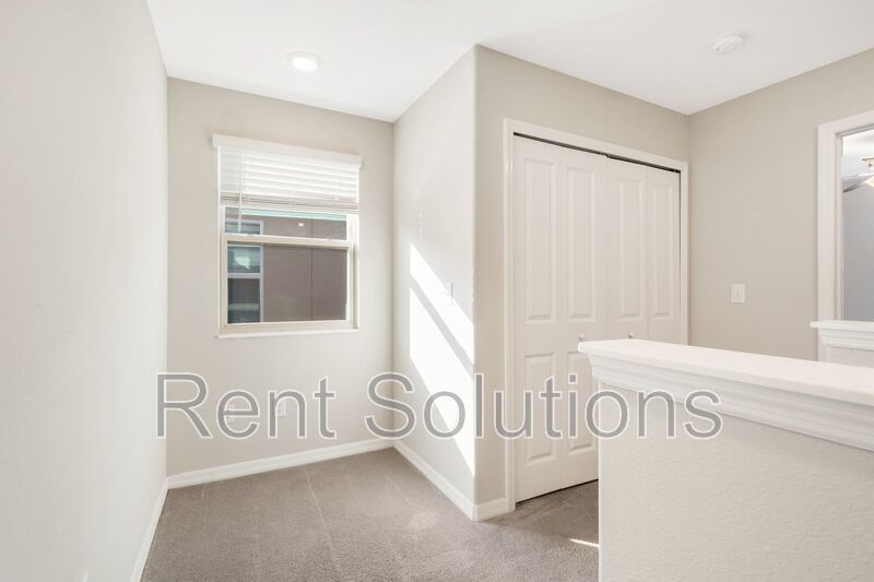 Newer Spacious Well Laid Out 4BD /2.5BA Home with Oversize Master Suite property image