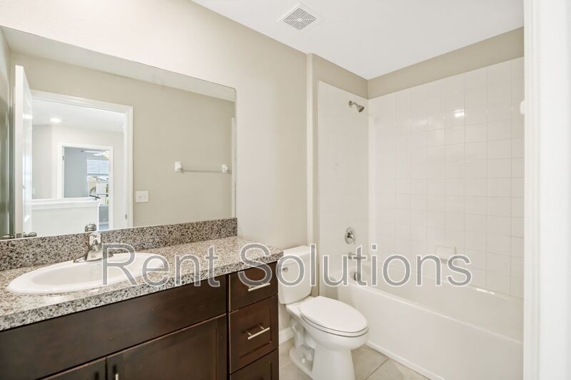 Newer Spacious Well Laid Out 4BD /2.5BA Home with Oversize Master Suite property image