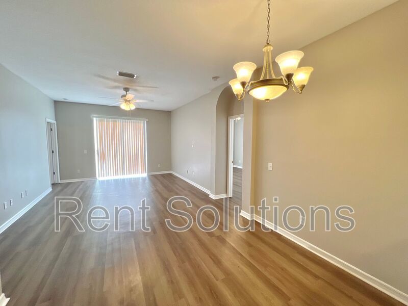 Stunning 4BD/2BTH Home in Cross Creek with Loads of Upgrades! property image