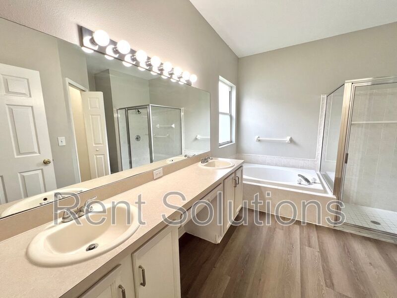 Stunning 4BD/2BTH Home in Cross Creek with Loads of Upgrades! property image