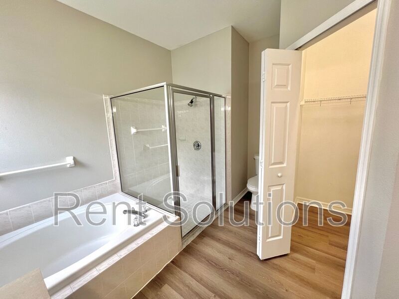 Stunning 4BD/2BTH Home in Cross Creek with Loads of Upgrades! property image