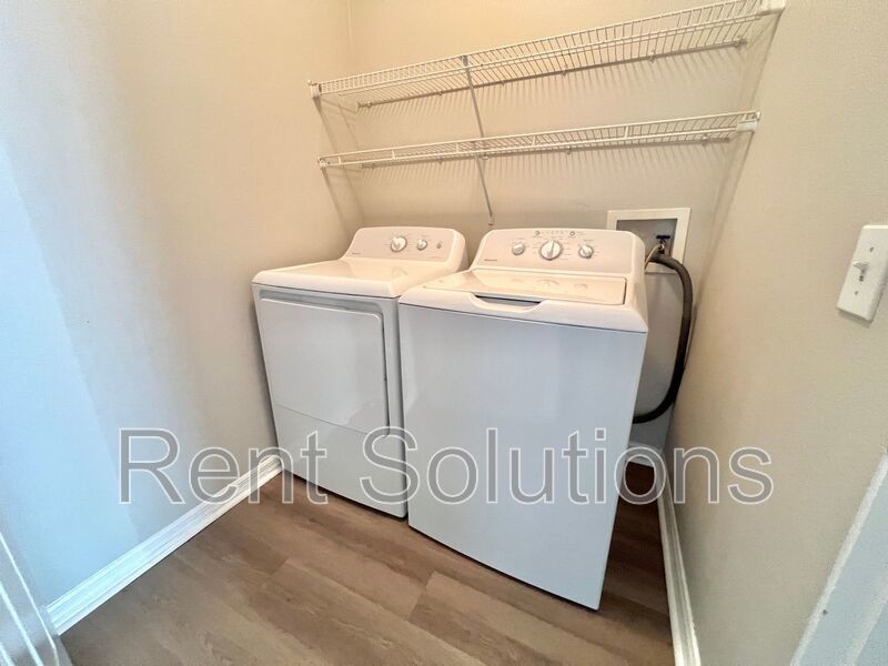 Stunning 4BD/2BTH Home in Cross Creek with Loads of Upgrades! property image