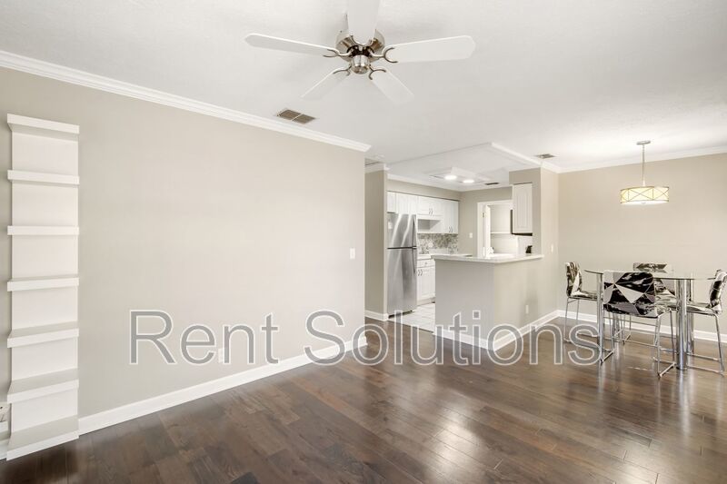 Prime South Tampa Gem: 3 Bed, 2 Bath Haven Near MacDill AFB & More! property image