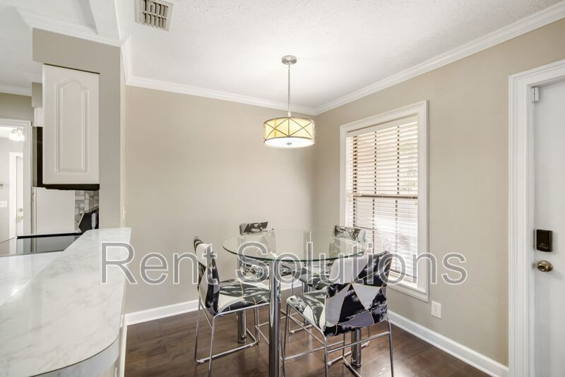 Prime South Tampa Gem: 3 Bed, 2 Bath Haven Near MacDill AFB & More! property image