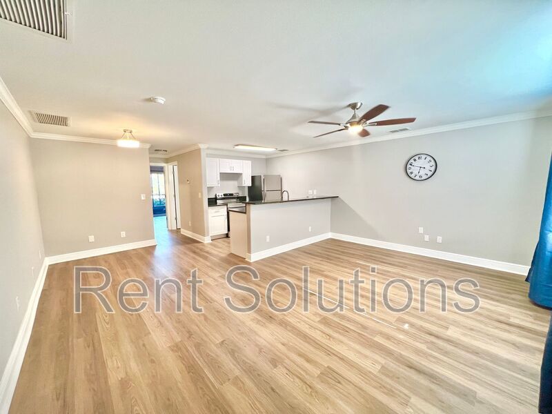 Completely Renovated 1BD/1BTH Ground Floor Unit with Water Views! property image