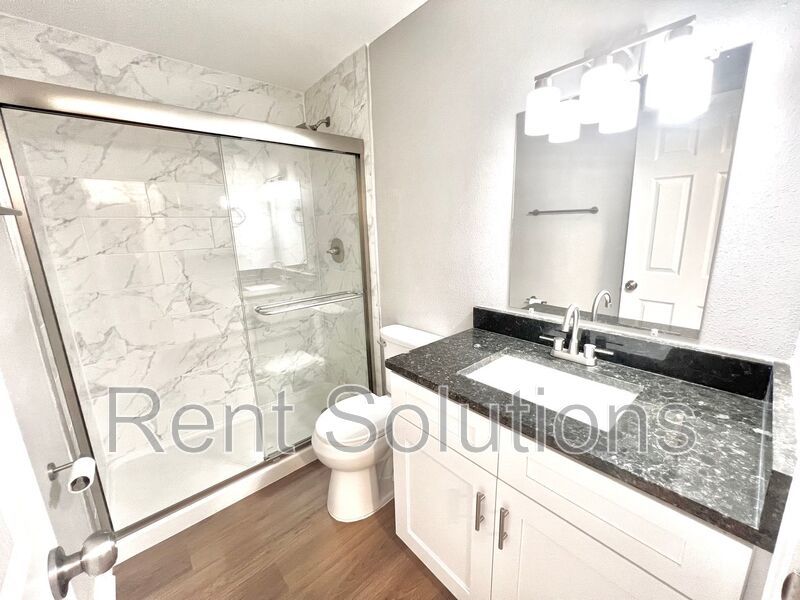 Completely Renovated 1BD/1BTH Ground Floor Unit with Water Views! property image