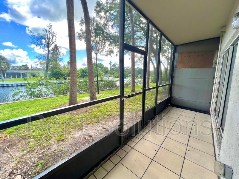 Completely Renovated 1BD/1BTH Ground Floor Unit with Water Views! property image