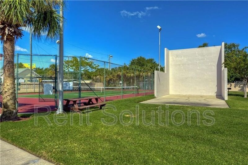 Completely Renovated 1BD/1BTH Ground Floor Unit with Water Views! property image