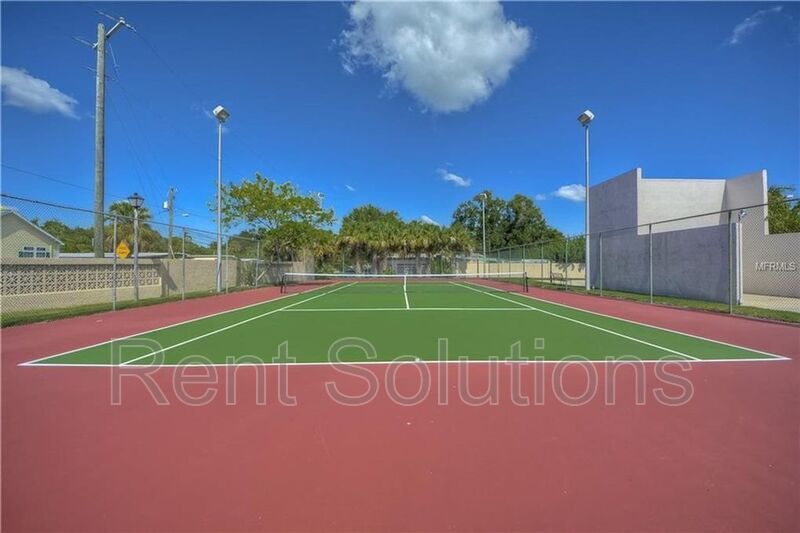 Completely Renovated 1BD/1BTH Ground Floor Unit with Water Views! property image