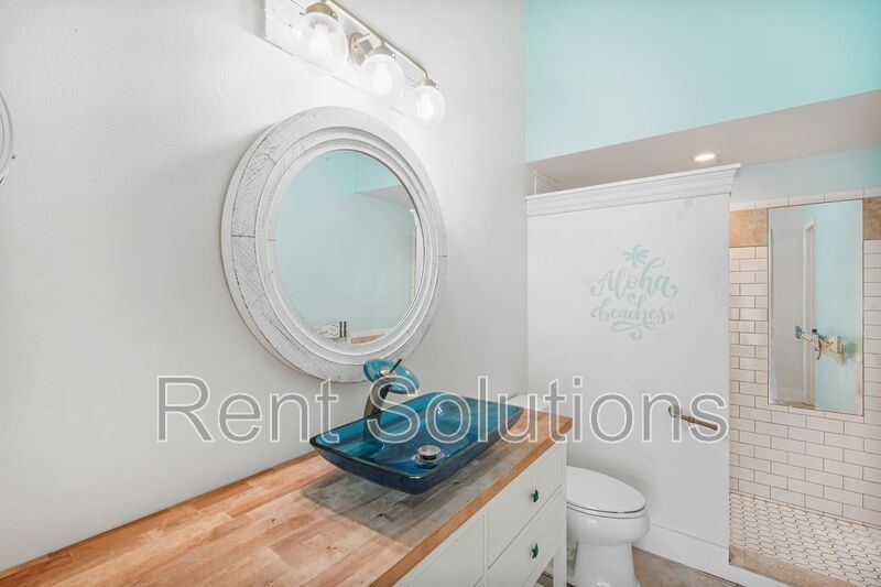 Great Hampton Park 4BR/2BA with Bonus Room and Fenced Yard property image