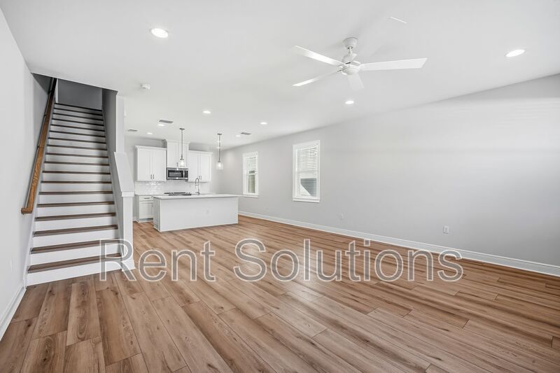 Brand New 3BR/2.5BA South Tampa Townhome with One Car Attached Garage property image