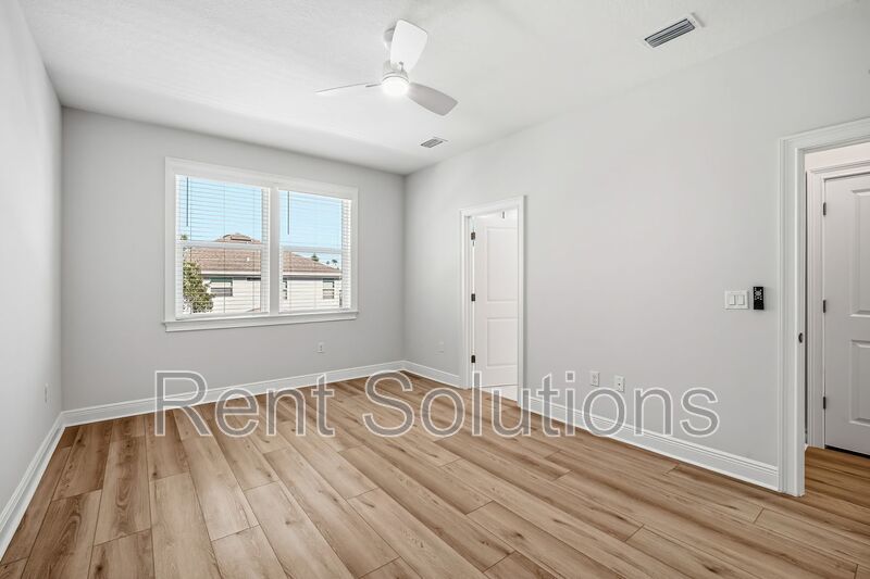 Brand New 3BR/2.5BA South Tampa Townhome with One Car Attached Garage property image