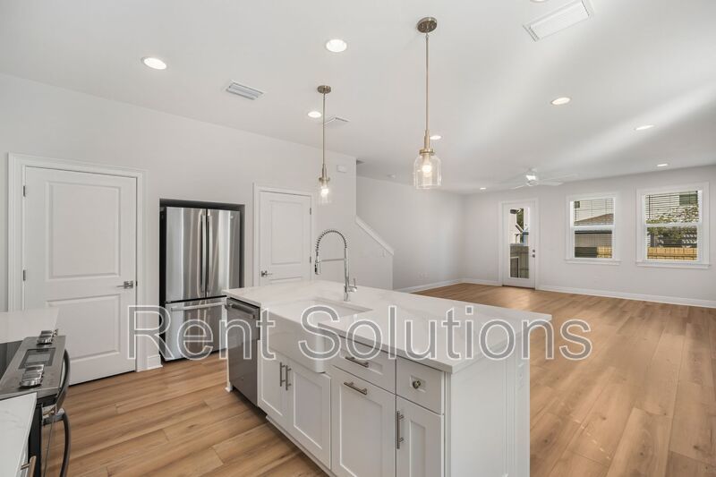 Brand New 3BR/2.5BA South Tampa Townhome with one car attached garage. property image