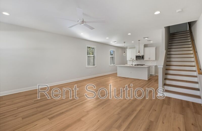 Brand New 3BR/2.5BA South Tampa Townhome with one car attached garage. property image