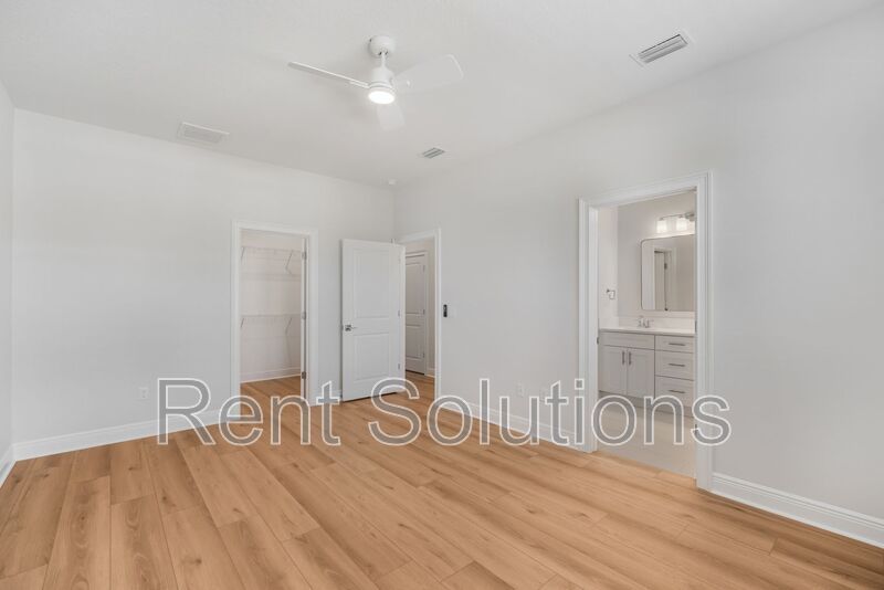 Brand New 3BR/2.5BA South Tampa Townhome with one car attached garage. property image