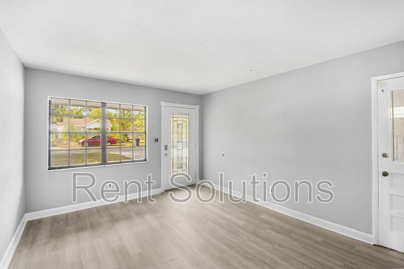 Will Not Last Seminole Heights 3/1 Deal!! property image