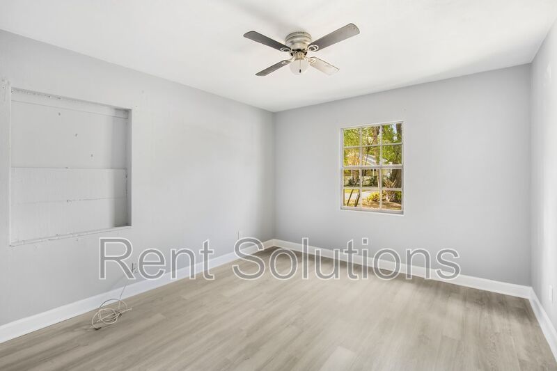 Will Not Last Seminole Heights 3/1 Deal!! property image