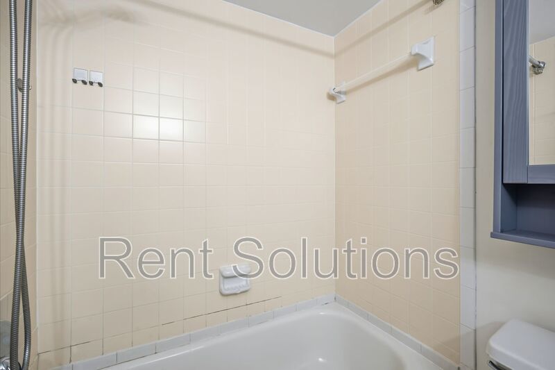 Charming 2-Bedroom Townhome in South Tampa property image