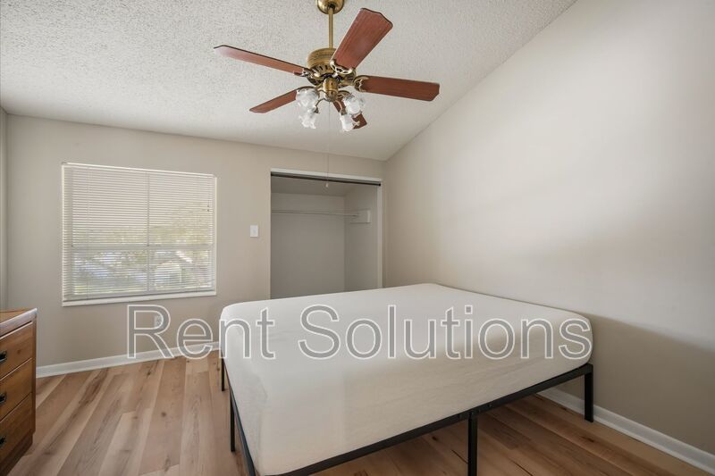 Charming 2-Bedroom Townhome in South Tampa property image