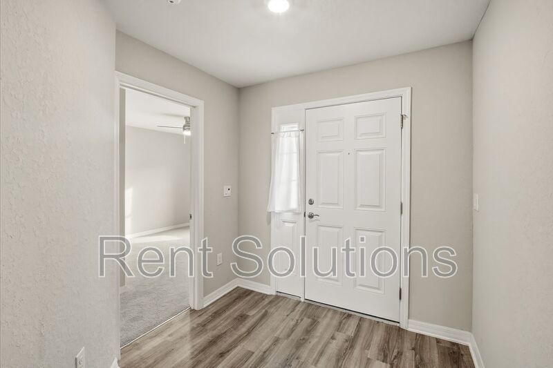 Modern 3-Bedroom Single-Story Home with 2-Car Garage in Ridgewood South property image