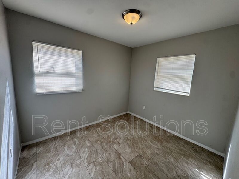 Charming 2 bedroom property image