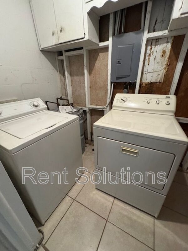 Charming 2 bedroom property image