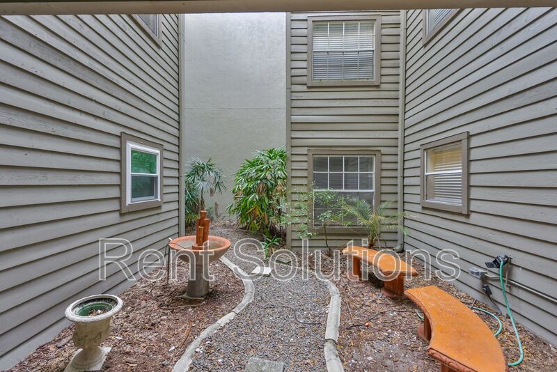 Spacious 2-bedroom, 2-bath condo in the Fountains at Countryside, Gated Community! property image