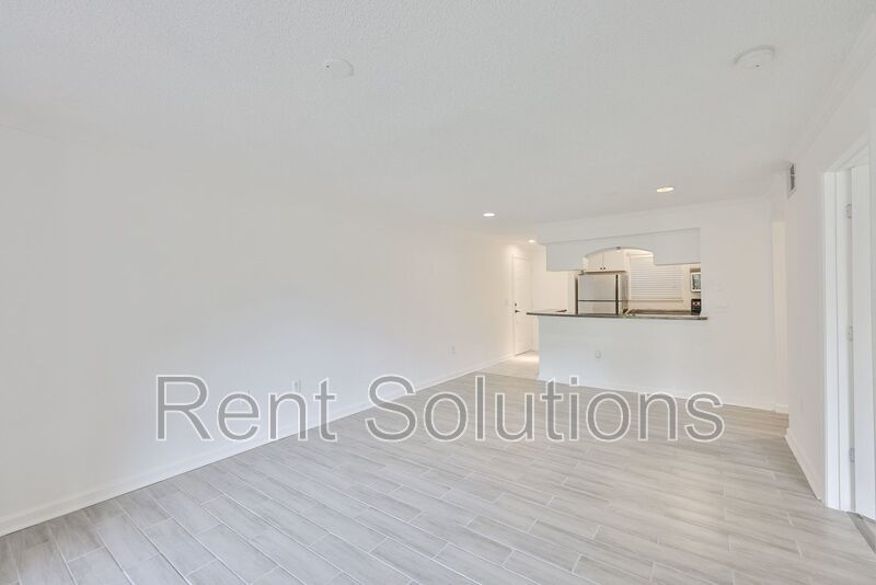 Spacious 2-bedroom, 2-bath condo in the Fountains at Countryside, Gated Community! property image