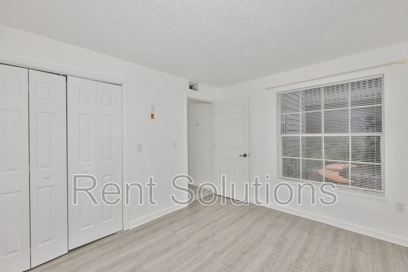 Spacious 2-bedroom, 2-bath condo in the Fountains at Countryside, Gated Community! property image