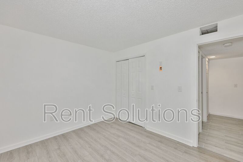 Spacious 2-bedroom, 2-bath condo in the Fountains at Countryside, Gated Community! property image