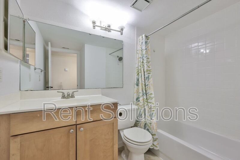 Spacious 2-bedroom, 2-bath condo in the Fountains at Countryside, Gated Community! property image