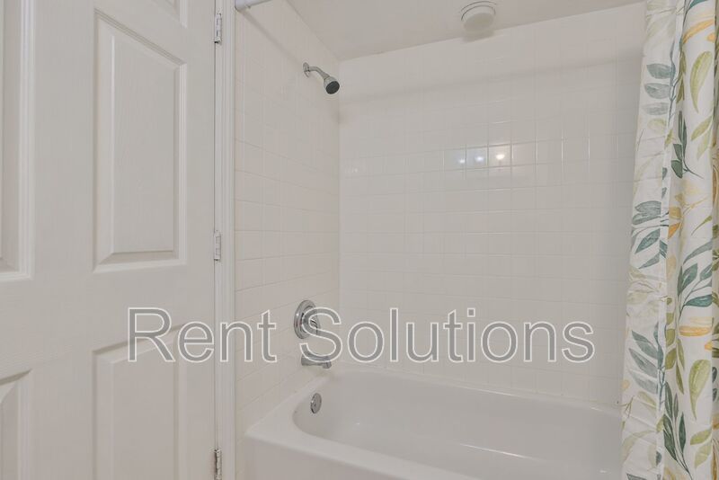 Spacious 2-bedroom, 2-bath condo in the Fountains at Countryside, Gated Community! property image