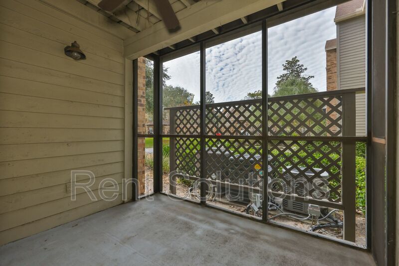 Spacious 2-bedroom, 2-bath condo in the Fountains at Countryside, Gated Community! property image