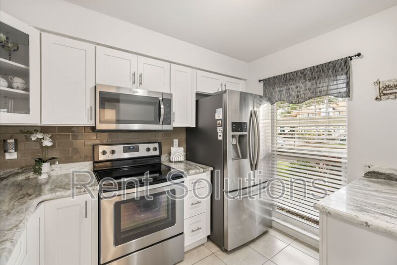 Fully Furnished First-Floor Condo in Active 55+ Sun City Center property image