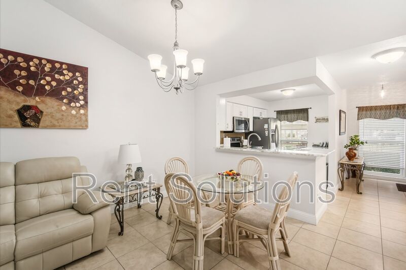 Fully Furnished First-Floor Condo in Active 55+ Sun City Center property image