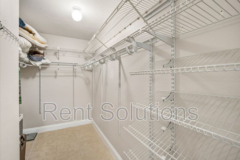 Fully Furnished First-Floor Condo in Active 55+ Sun City Center property image