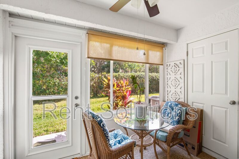 Fully Furnished First-Floor Condo in Active 55+ Sun City Center property image