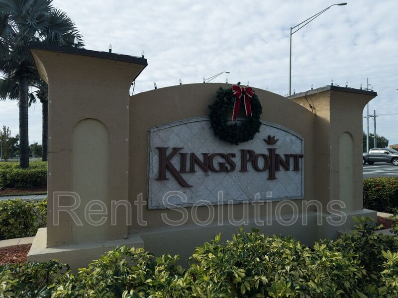 Fully Furnished First-Floor Condo in Active 55+ Sun City Center property image