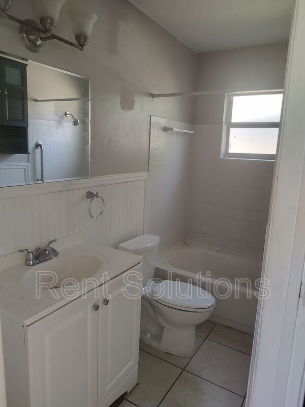 Affordable 2 Bedrooms 1 Bath property image