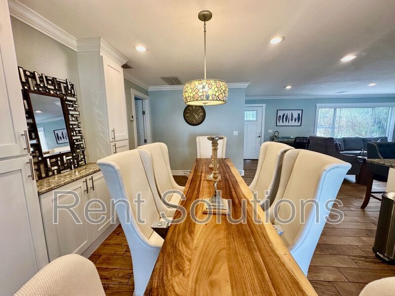 Stunning, 4BR/3BA HOME IN DEL ORO GARDENS SUB! ANNUAL/Furnished! property image