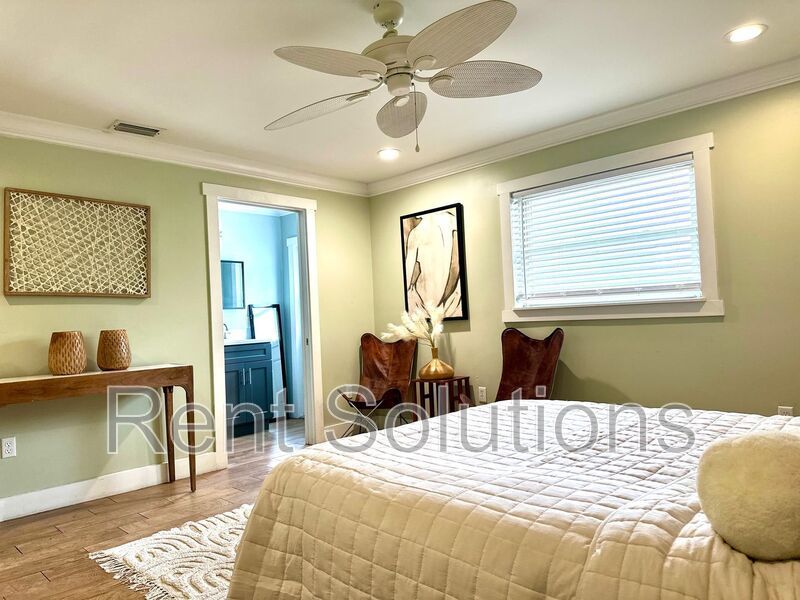 Stunning, 4BR/3BA HOME IN DEL ORO GARDENS SUB! ANNUAL/Furnished! property image