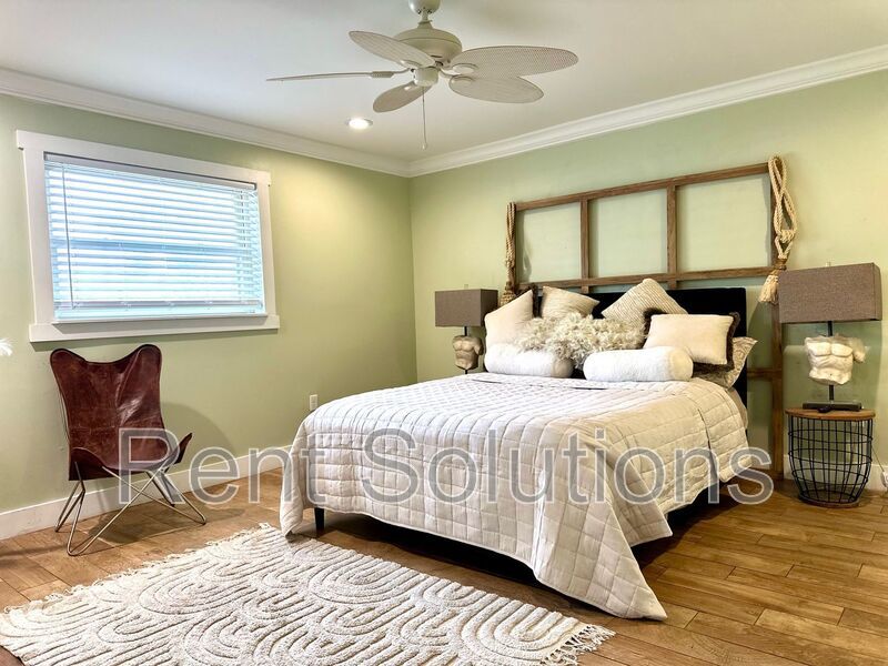 Stunning, 4BR/3BA HOME IN DEL ORO GARDENS SUB! ANNUAL/Furnished! property image