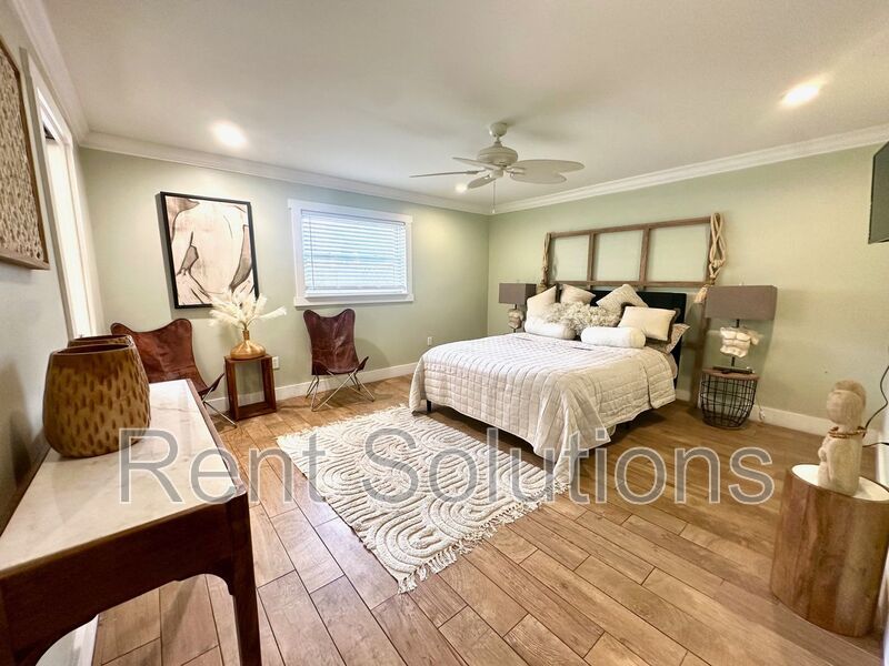 Stunning, 4BR/3BA HOME IN DEL ORO GARDENS SUB! ANNUAL/Furnished! property image