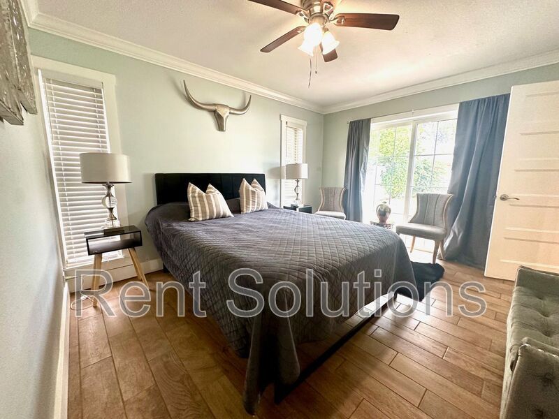 Stunning, 4BR/3BA HOME IN DEL ORO GARDENS SUB! ANNUAL/Furnished! property image