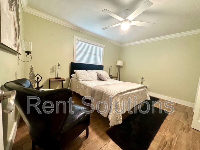 Stunning, 4BR/3BA HOME IN DEL ORO GARDENS SUB! ANNUAL/Furnished! property image