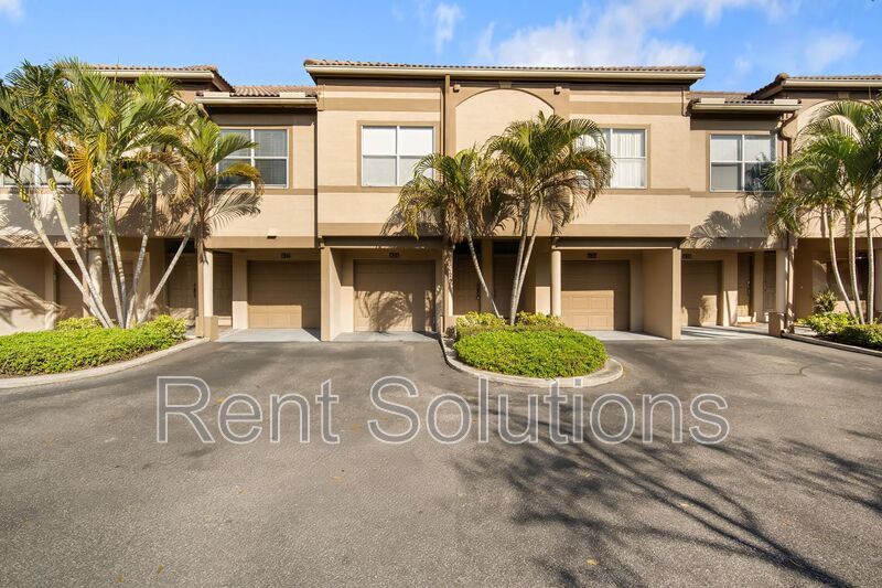 Spacious 1BR/1BA Harbour Island Condo in Gated Island Walk property image