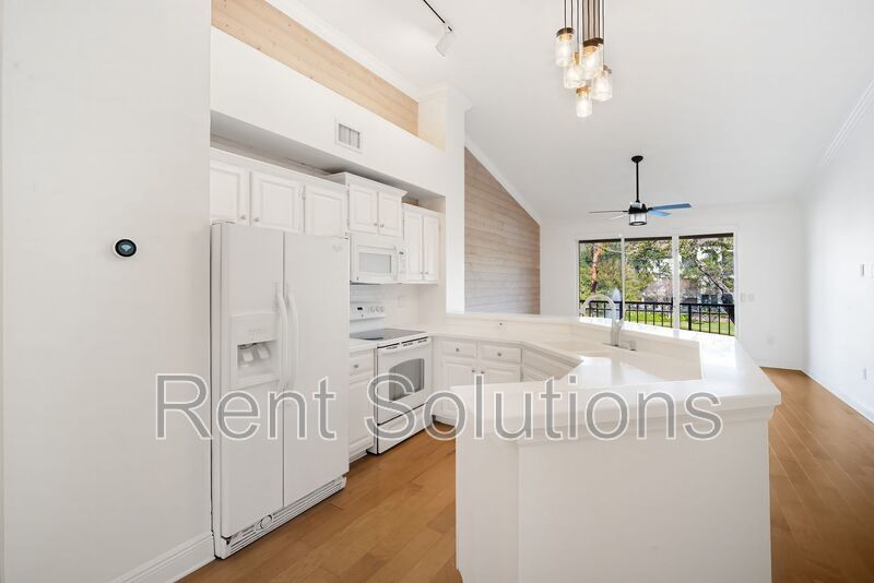 Spacious 1BR/1BA Harbour Island Condo in Gated Island Walk property image